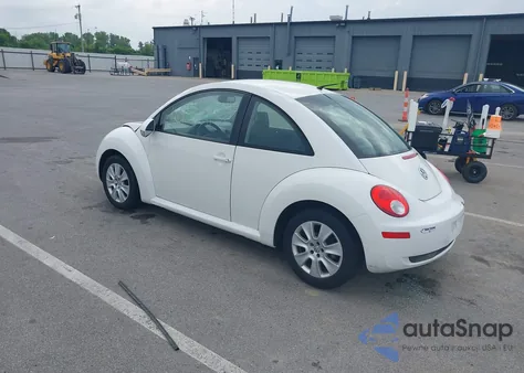 2009 Volkswagen New Beetle 2.5L from USA, damaged, VIN 3VWPG31C09M512434